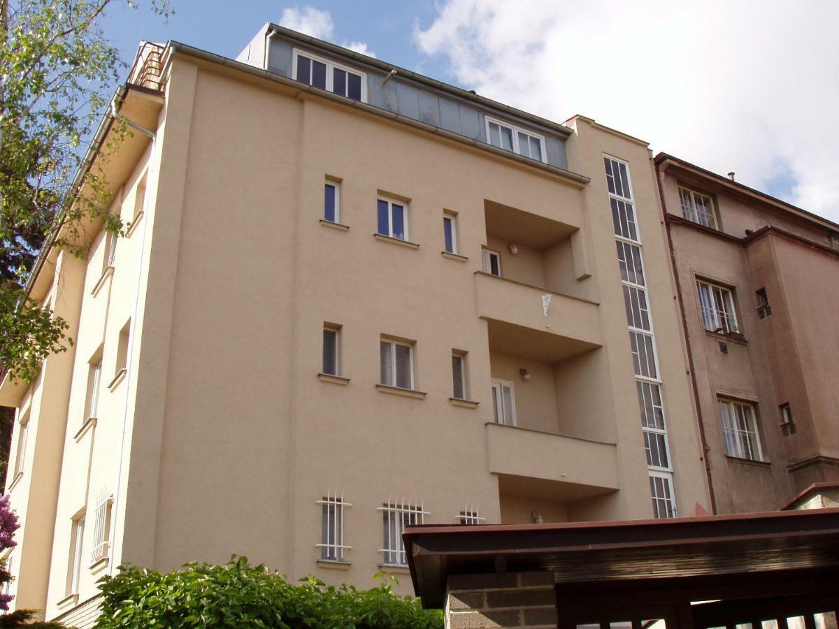 Vila Malvazinky Praha Exteriér fotografie